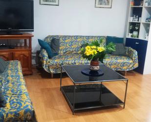 Sala d'estar de Pis en venda en Manresa amb Moblat i Balcó