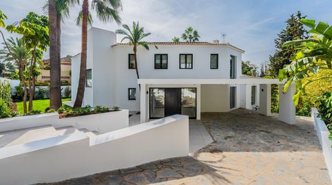 Villa de 5 dormitorios y 6 baños en exclusiva zona de El Paraiso, Estepona, imatge 2