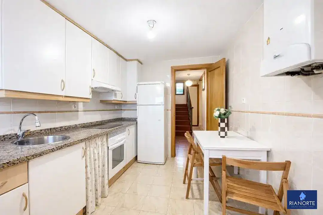 Piso con piscina en venta en Calle Castillo de Gauzón, imagen 14