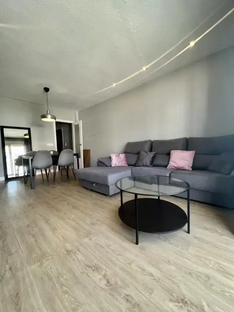 Wohnzimmer von Wohnung zur Miete in Altea mit Klimaanlage, Parkett und Möbliert