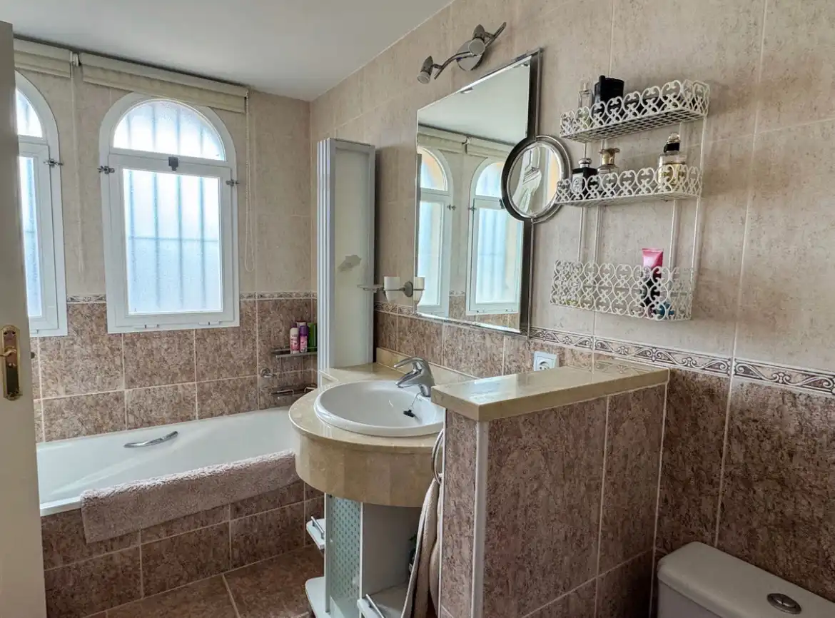 Maison avec piscine à vendre à La Duquesa, imagen 22