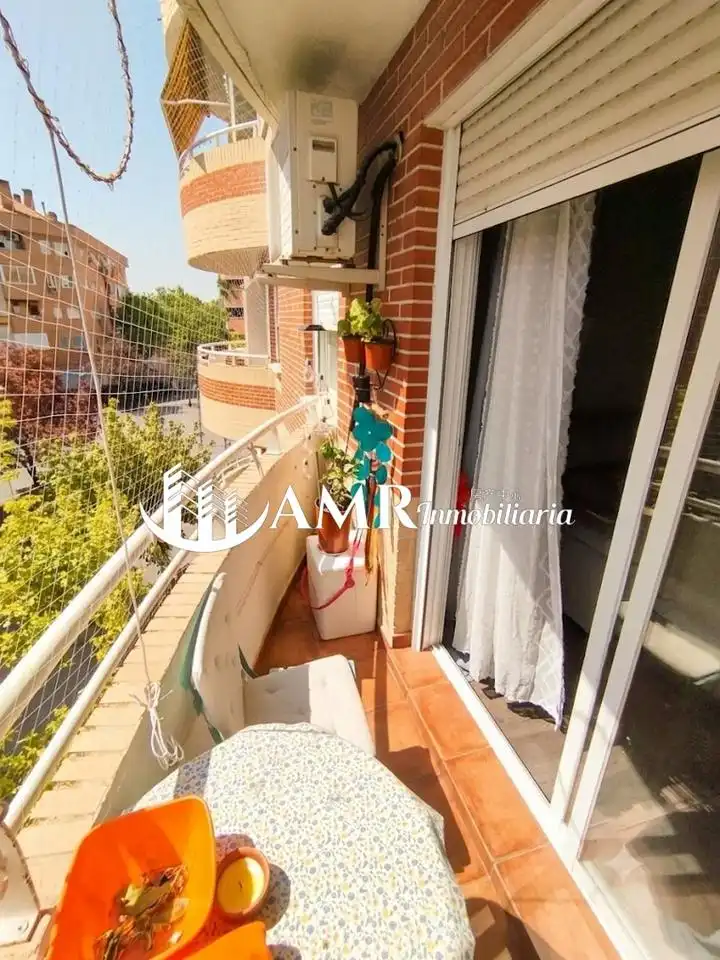 Vista exterior de Pis en venda en Valdemoro amb Aire condicionat, Calefacció i Terrassa