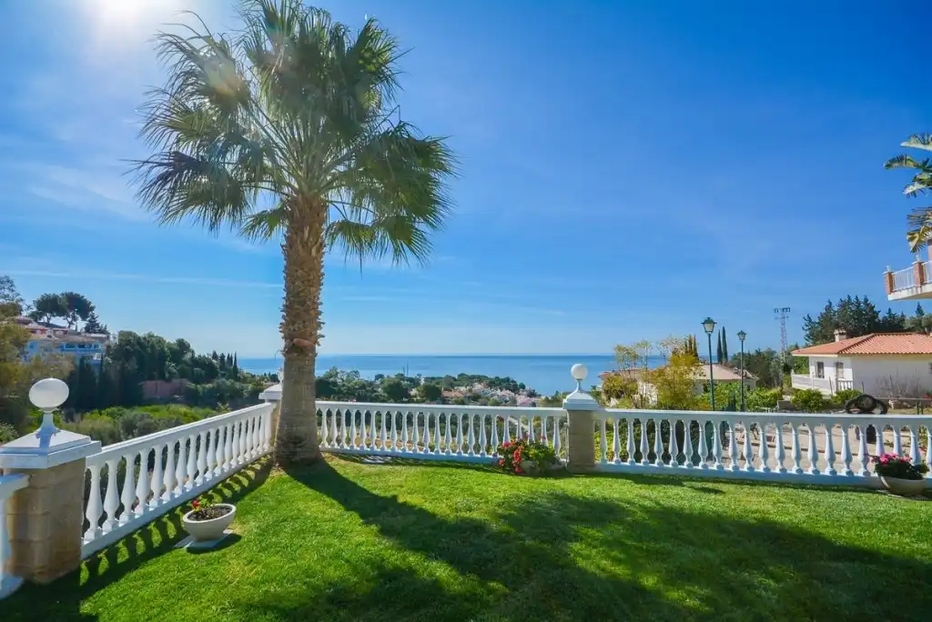 Garden of Houses for sale in Benalmádena  with Air Conditioner, Private garden and Terrace