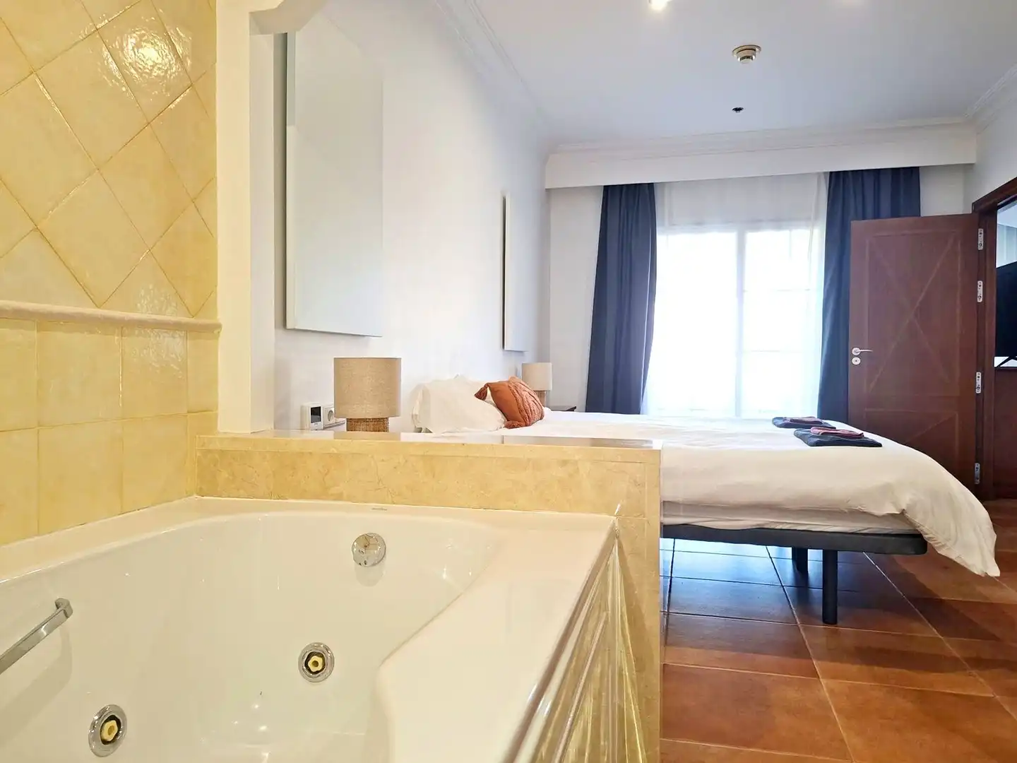 Habitación de Apartamento en venta en Dénia con Aire acondicionado, Calefacción y Terraza