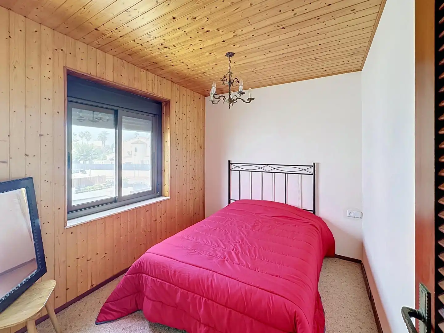 Habitación de Casa adosada en venta en El Puig de Santa Maria con Jardín privado, Terraza y Balcón