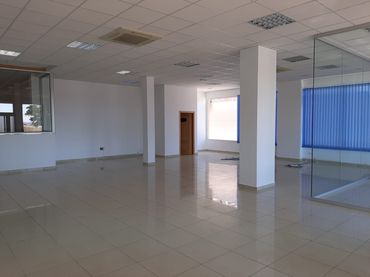 Local comercial en venda a Avenida Roma