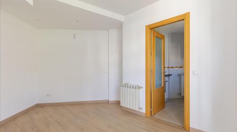 Foto 5 de Piso en venta en Apostol Santiago, Ventas, Madrid