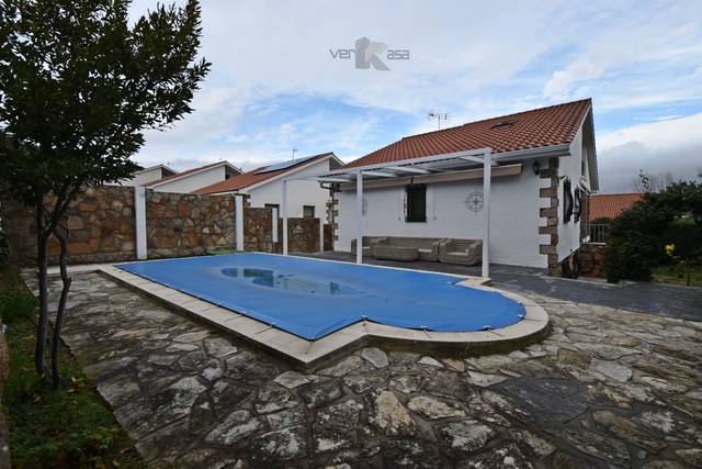 Casa-chalet en Venta en Colmenar del Arroyo