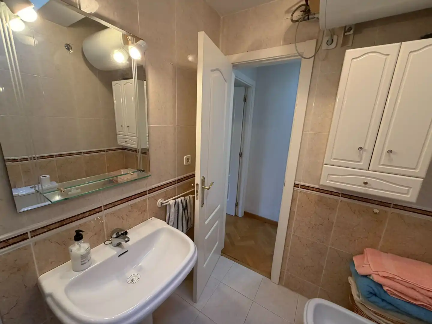Baño de Piso en venta en Aranjuez con Aire acondicionado y Calefacción