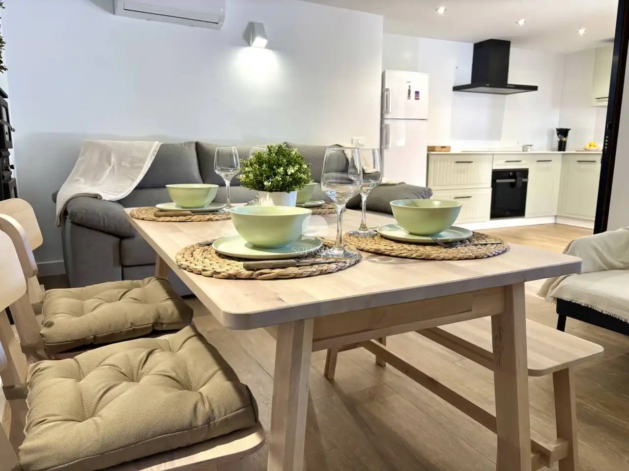 Esszimmer von Haus oder Chalet zur Miete in Canillas de Aceituno mit Klimaanlage, Privatgarten und Terrasse