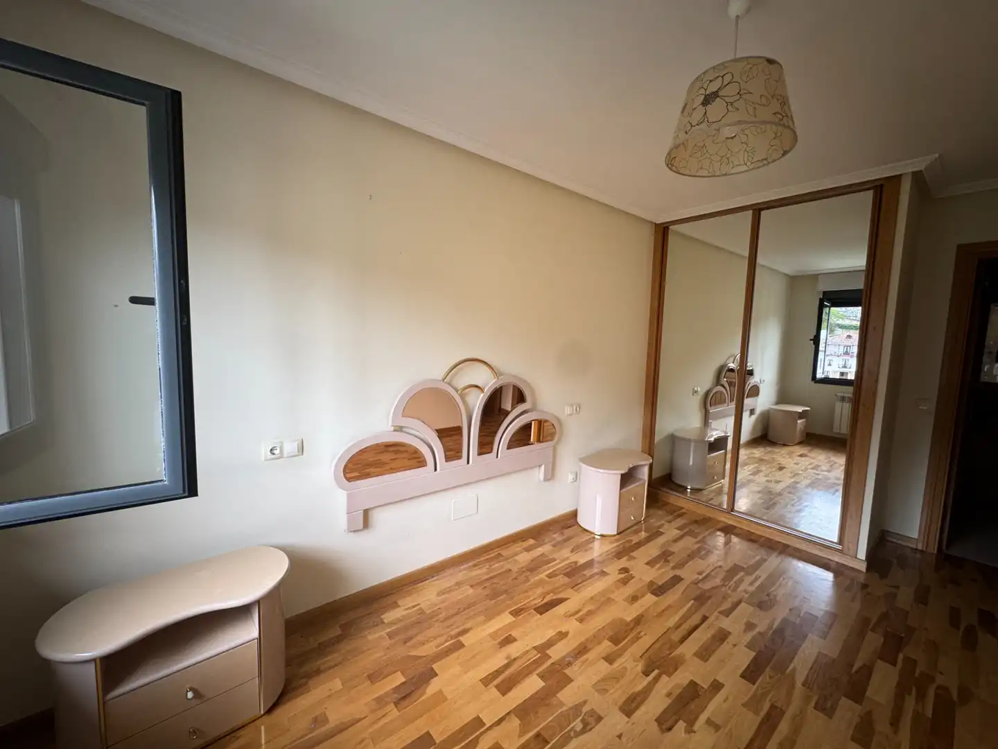 Habitación de Piso en venta en Salas, Asturias