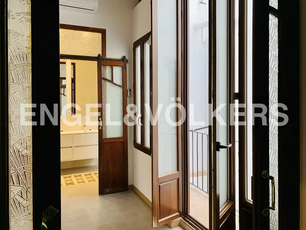Wohnung zur Miete in Valencia mit Klimaanlage, Heizung und Balkon