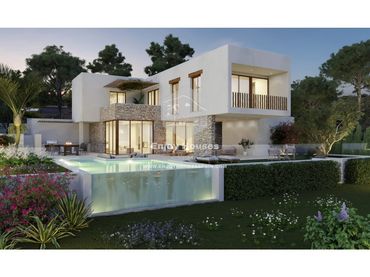 Casa amb piscina en venda a Partides comunes - Adsubia