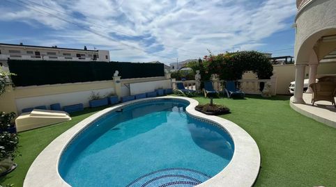 Villa encantadora a pocos pasos del centro y la playa, con piscina, garaje y excelente orientación suroeste. Tu refugio ideal!, imatge 3