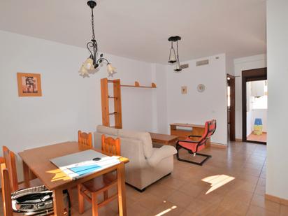 Sala d'estar de Casa adosada en venda en Atajate amb Aire condicionat, Calefacció i Terrassa