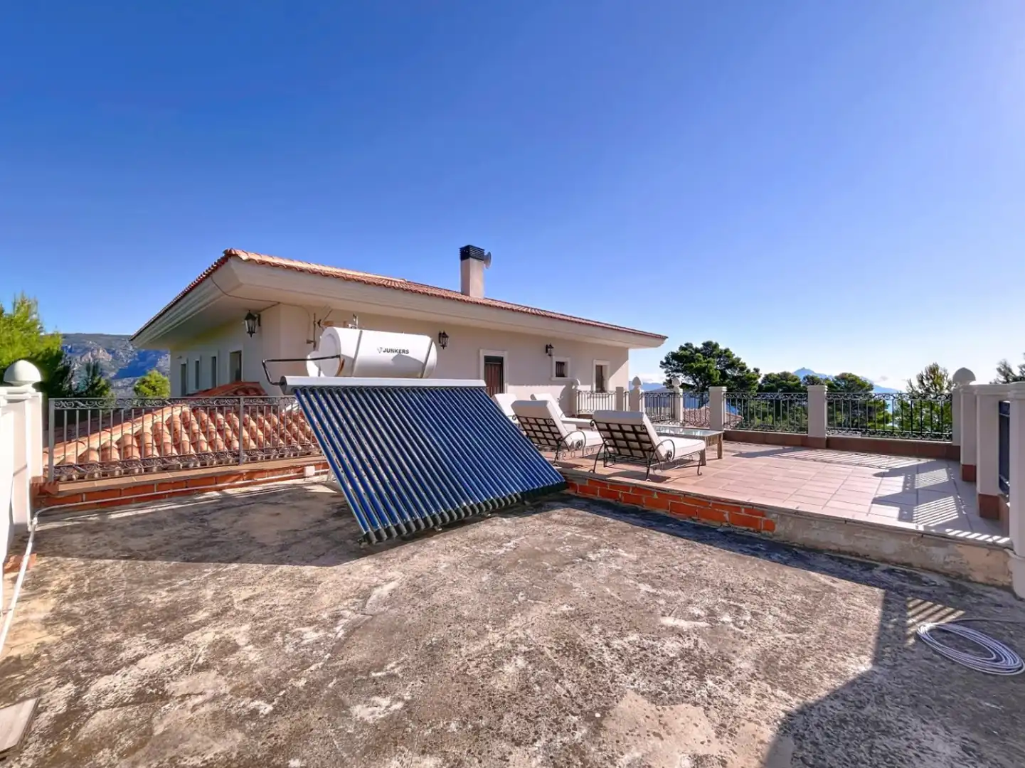 Vista exterior de Casa o chalet en venta en Benimantell con Aire acondicionado, Jardín privado y Terraza