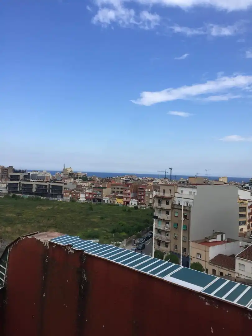 Piso con ascensor en venta en Carrer Cuba, imagen 5