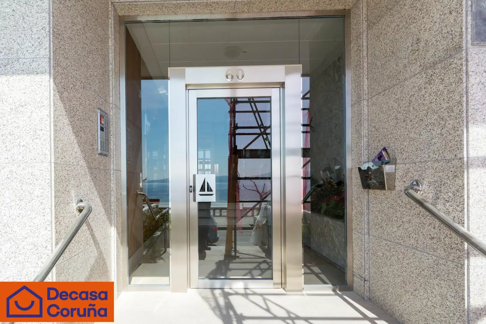 Piso en venta en Sanxenxo con Calefacción, Terraza y Trastero