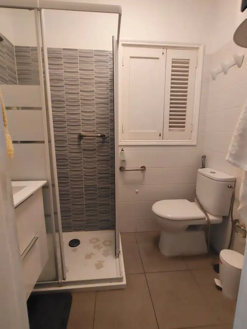 Bany de Apartament en venda en Arona amb Moblat, Rentadora i Balcó