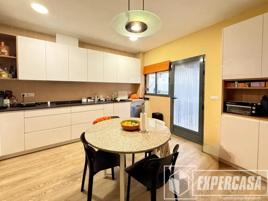 Kitchen of Houses for sale in Llíria  with Air Conditioner, Terrace and Storage room