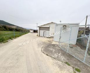 Vista exterior de Nau industrial en venda en Valle de Yerri / Deierri