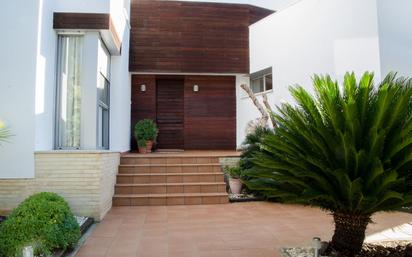 Casa o xalet de lloguer en Alcalá de Guadaira amb Aire condicionat, Calefacció i Jardí privat