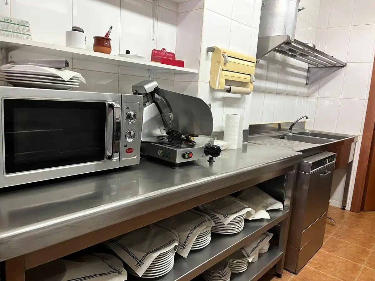 Cocina de Local en venta en Santa Margarida de Montbui con Aire acondicionado y Amueblado