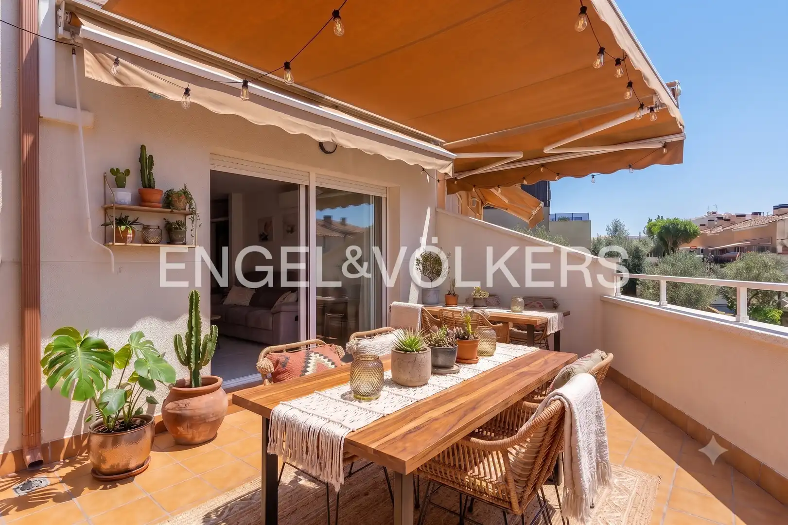 Terrace of Detached homes for sale in Rubí  with Air Conditioner, Heating and Parquet flooring