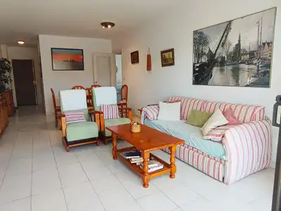Apartment with pool for sale in Paseo Maritimo Rey De España, 93 - Ed. Girolamar 29640 Fuengirola (Málaga), imagen 9
