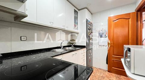 Foto 2 de Piso en venta en Llefià, Badalona