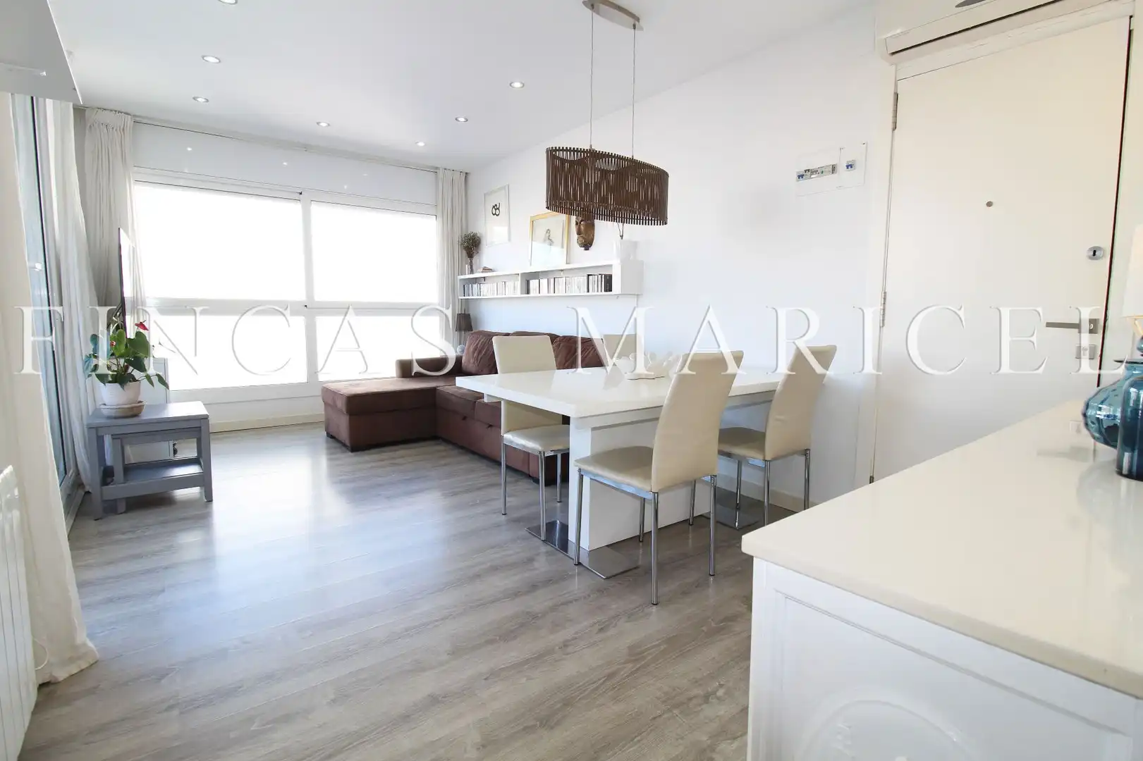 Sala de estar de Ático en venta en Sitges con Aire acondicionado, Calefacción y Terraza