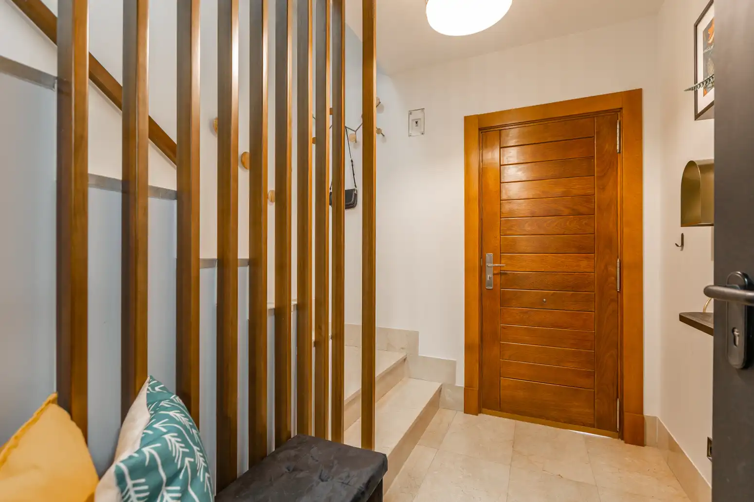 Casa adosada en venta en Valle de Elorz / Elortzibar con Aire acondicionado, Calefacción y Jardín privado