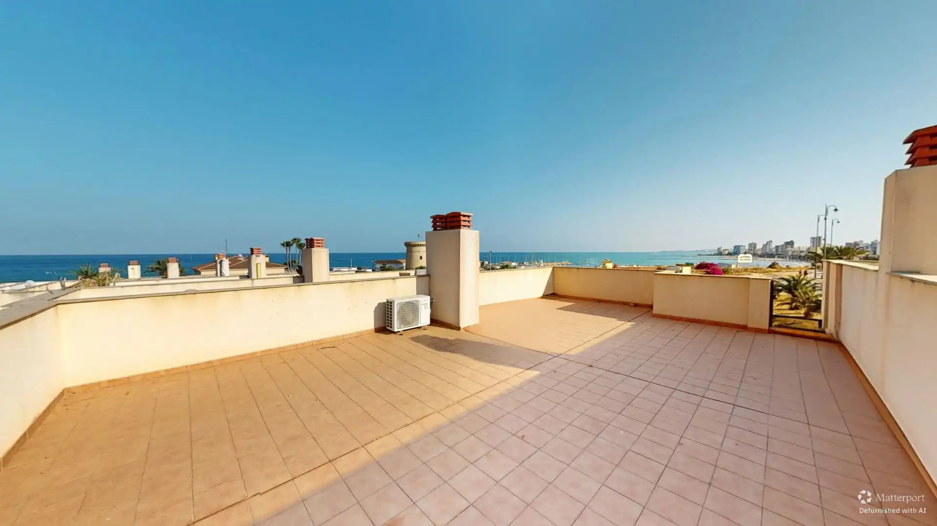 Terrassa de Casa o xalet en venda en El Campello amb Aire condicionat, Calefacció i Jardí privat