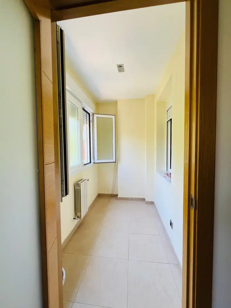 Schlafzimmer von Wohnung zur Miete in Madrid mit Klimaanlage, Heizung und Möbliert