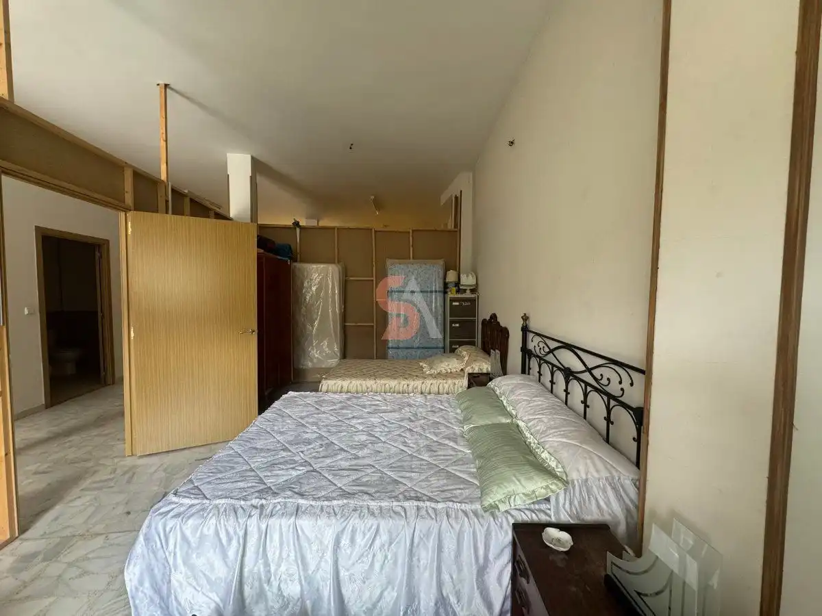 Habitación de Piso en venta en Cigales con Calefacción, Terraza y Trastero