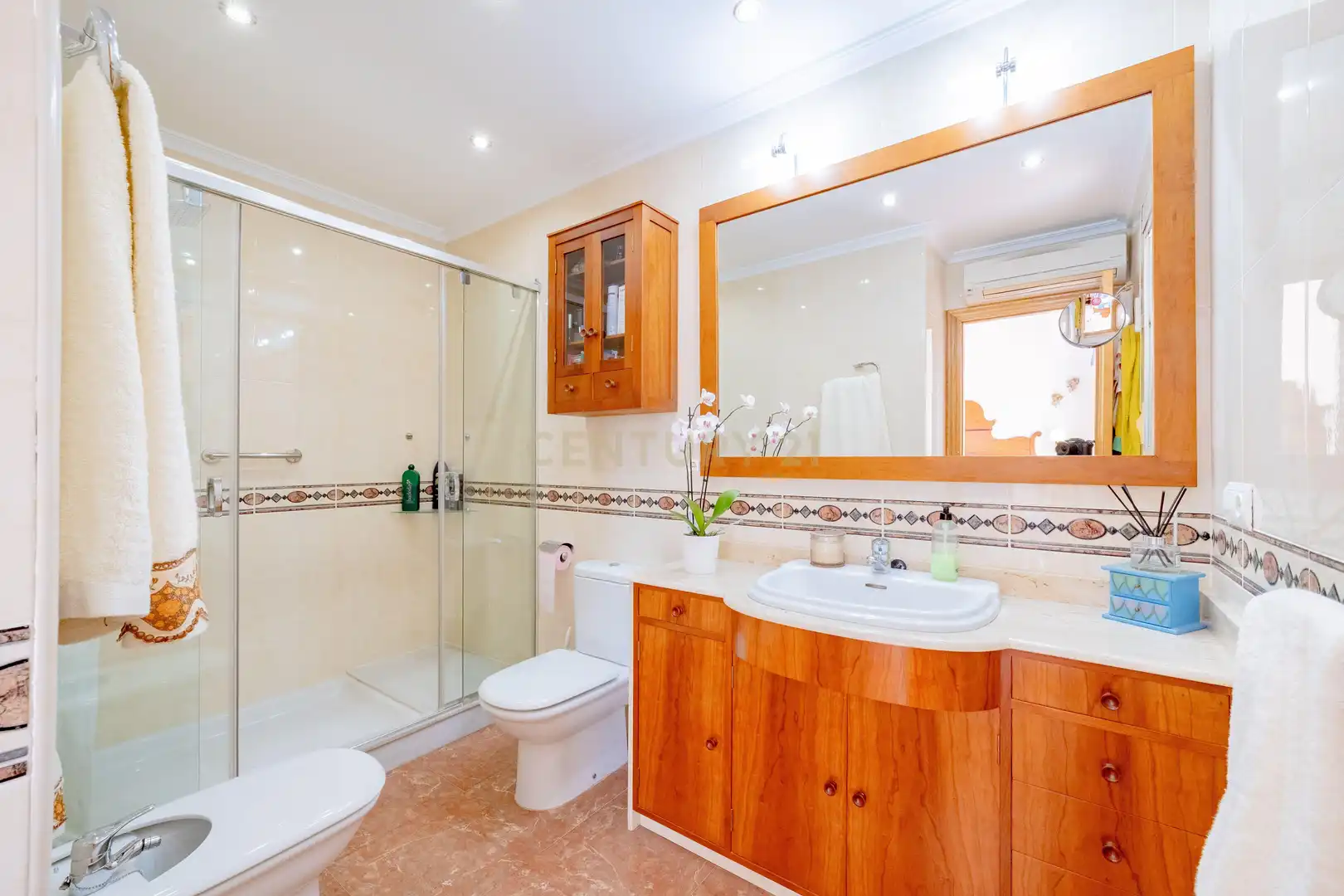 Baño de Casa adosada en venta en Náquera con Trastero, Piscina y Horno