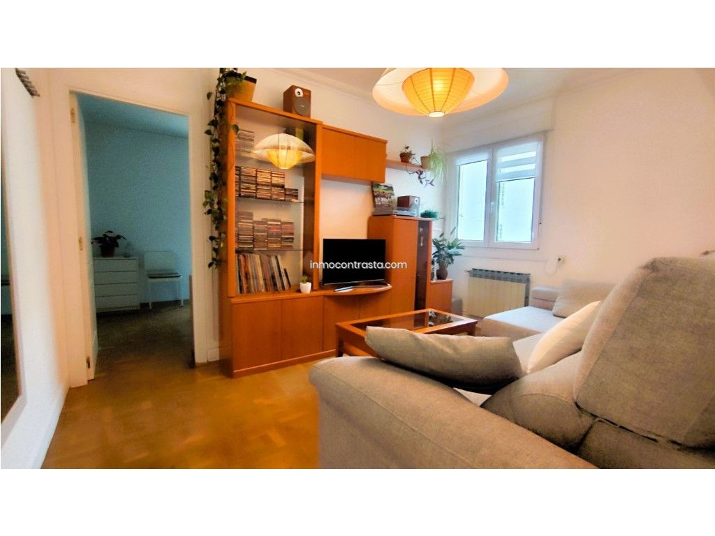 Sala de estar de Piso en venta en Vitoria - Gasteiz con Amueblado
