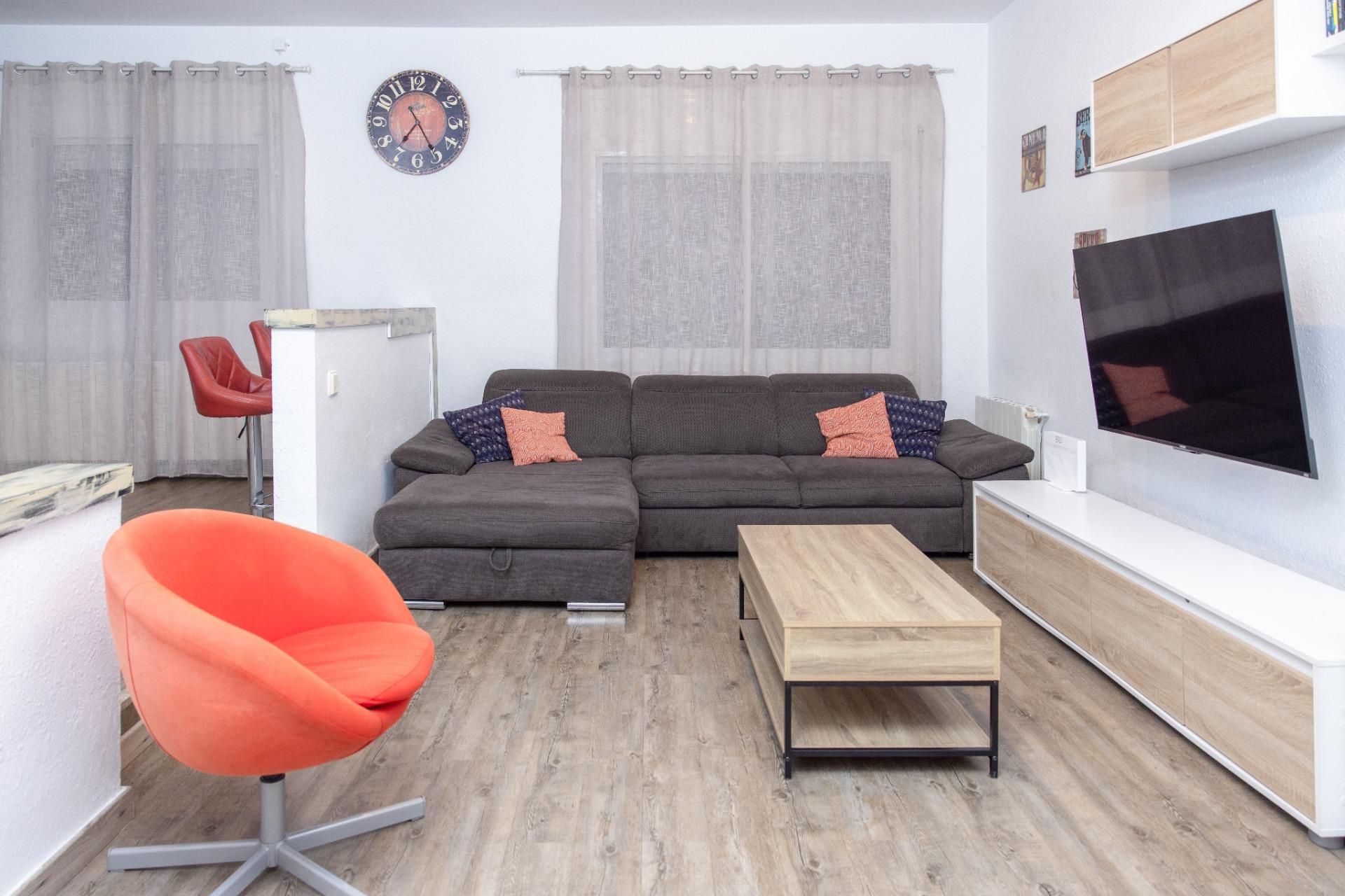 Sala d'estar de Planta baixa en venda en Viladecans amb Aire condicionat i Calefacció