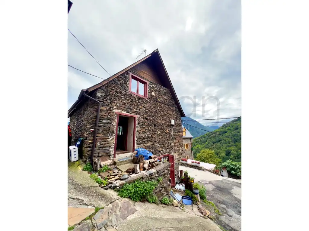 Vista exterior de Casa o chalet en venta en Bausen