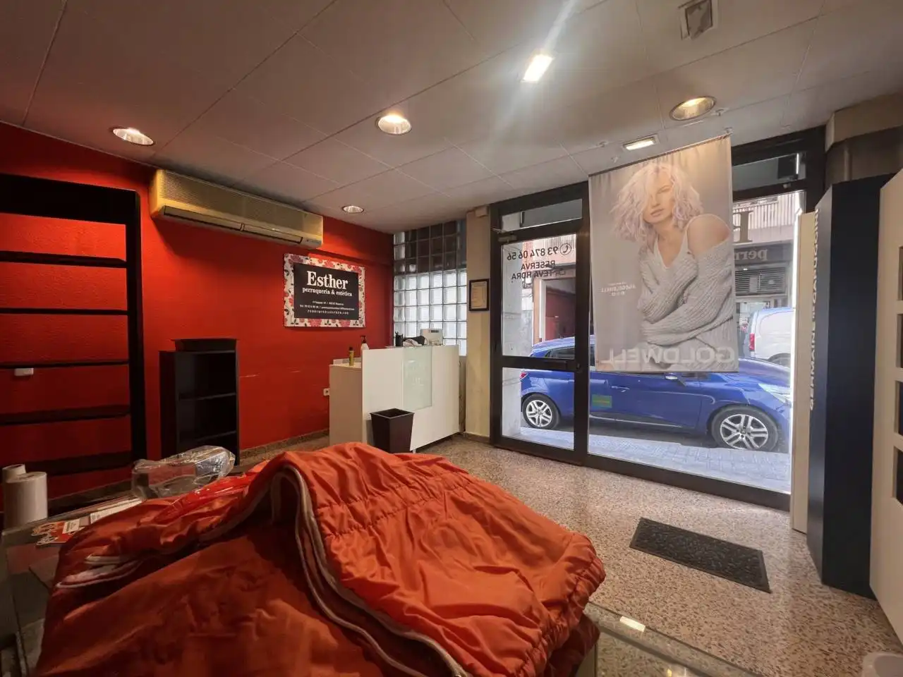 Commercial properties for sale in Manresa  with Air Conditioner
