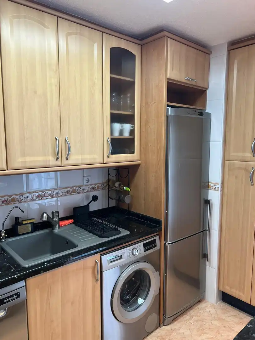 Cuina de Apartament de lloguer en Cartagena amb Aire condicionat, Calefacció i Terrassa