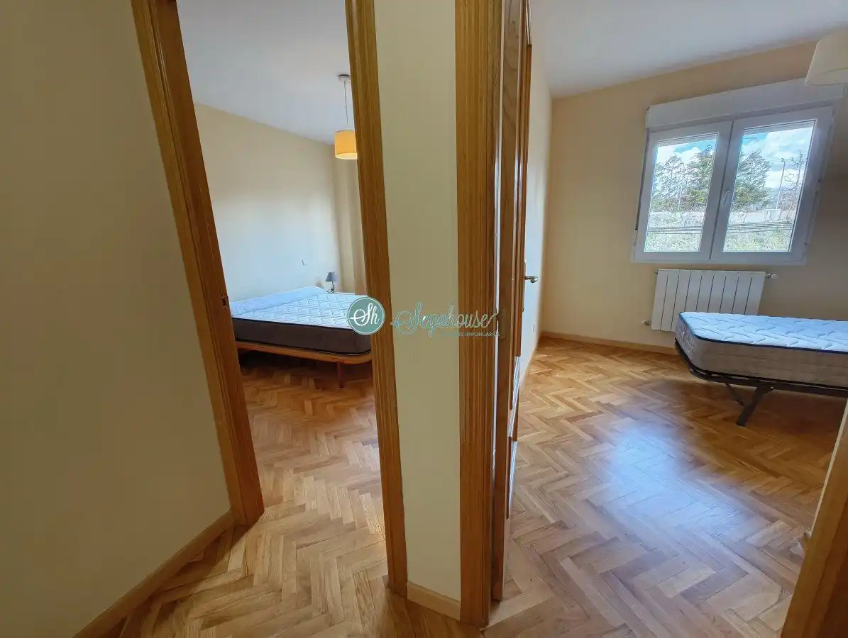 Bedroom of Flat for sale in Segovia  with Heating, Storage room and Furnished
