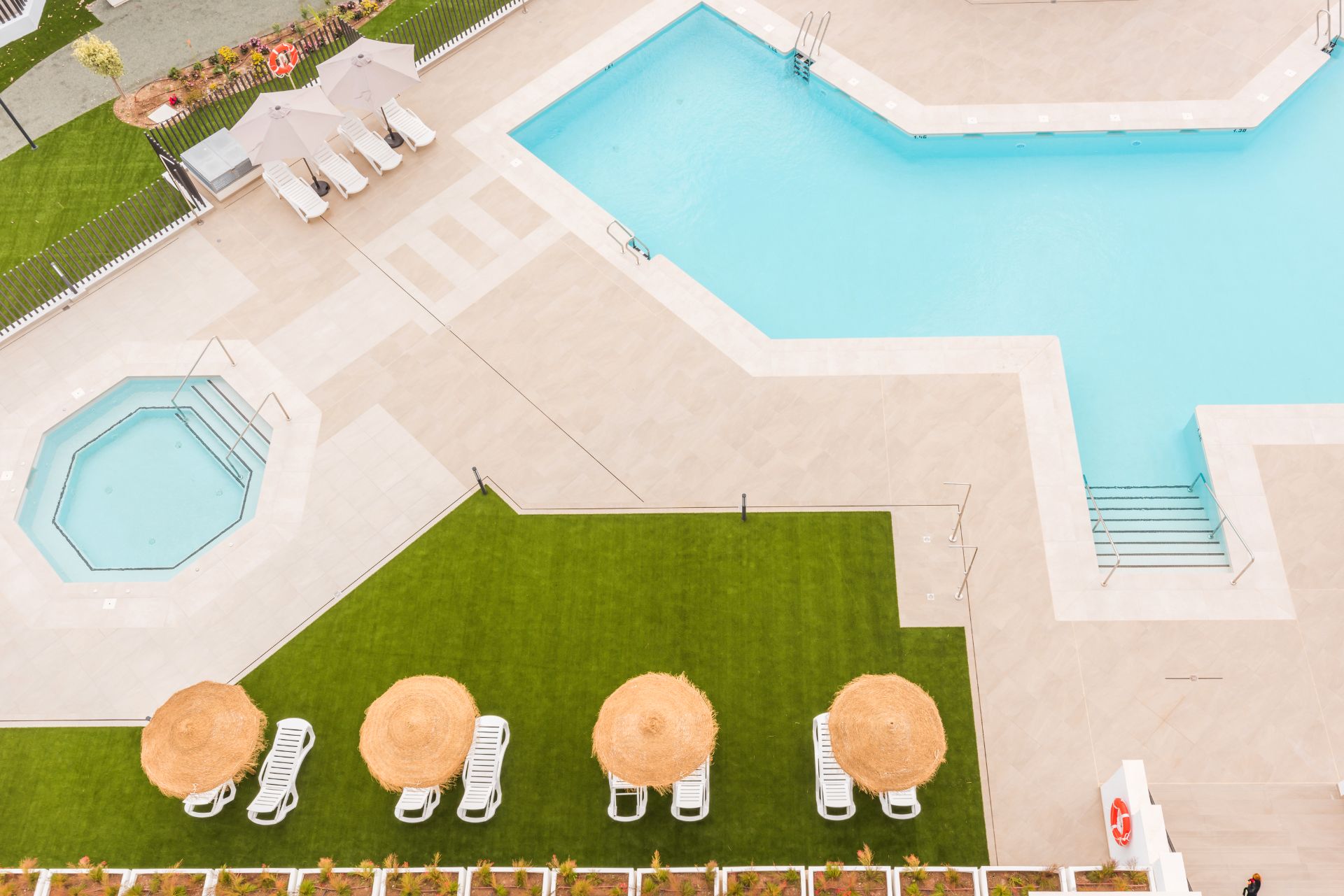 Swimming pool of Flat to rent in Torremolinos  with Air Conditioner, Heating and Terrace