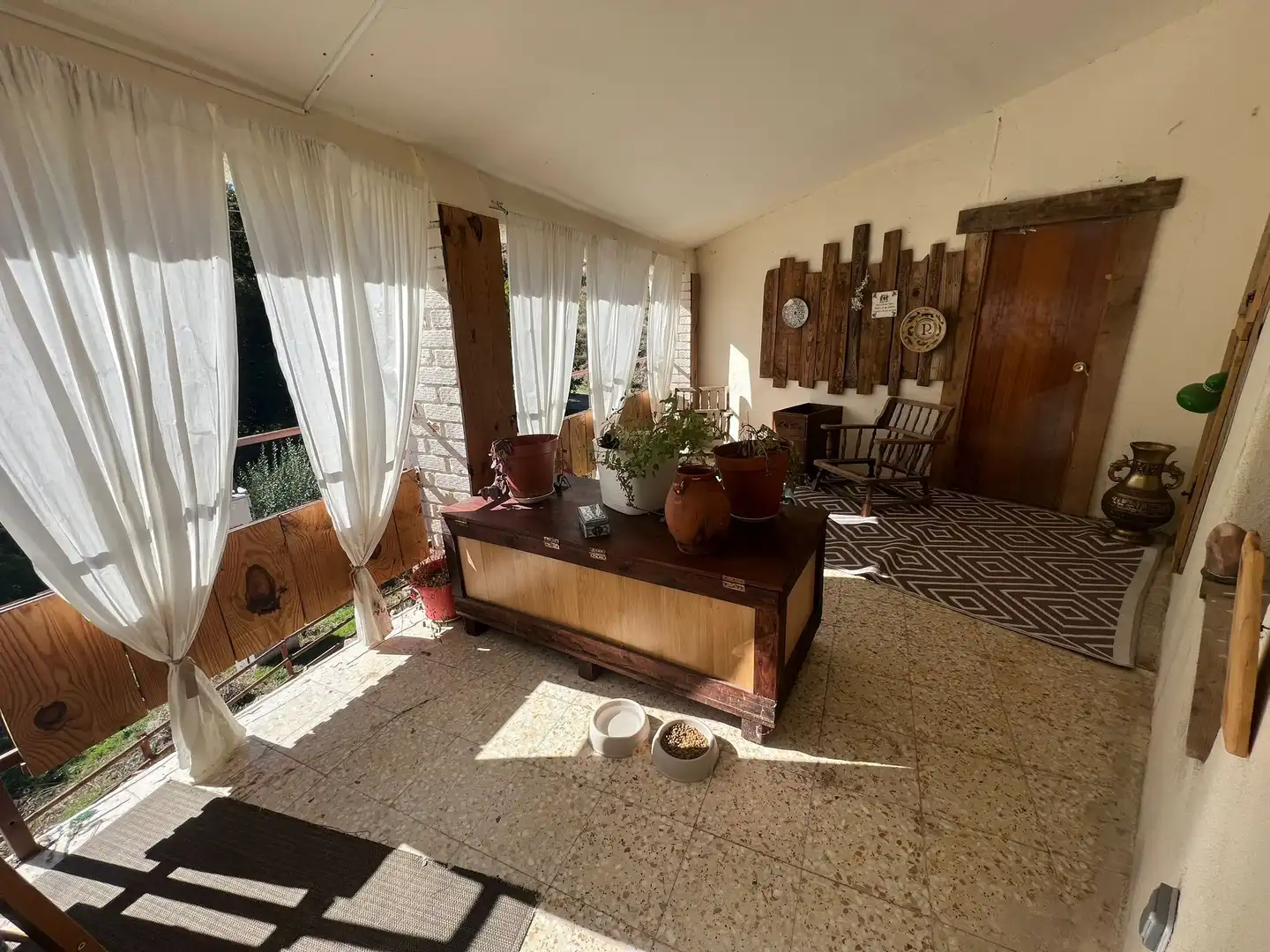 Sala de estar de Casa o chalet en venta en Navacepedilla de Corneja con Calefacción, Jardín privado y Parquet