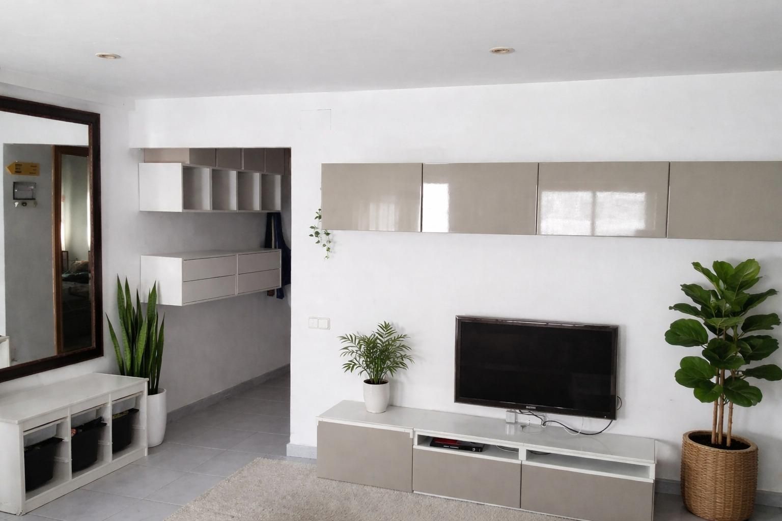 Sala d'estar de Pis en venda en  Valencia Capital amb Aire condicionat, Terrassa i Moblat