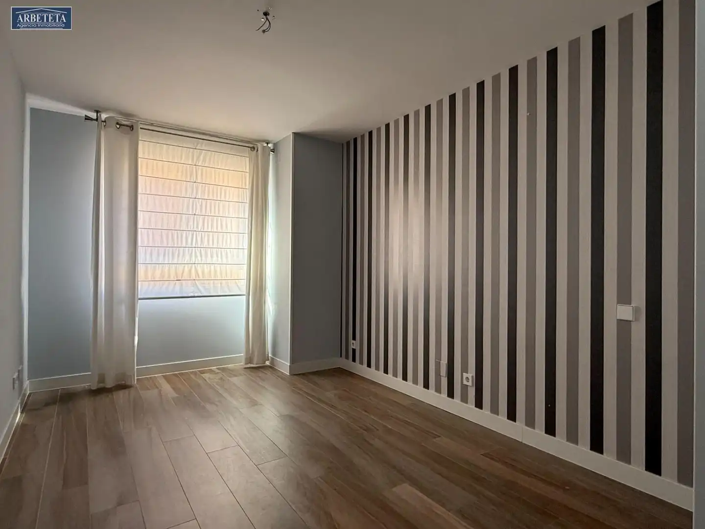 Habitación de Piso en venta en Guadalajara con Calefacción y Balcón