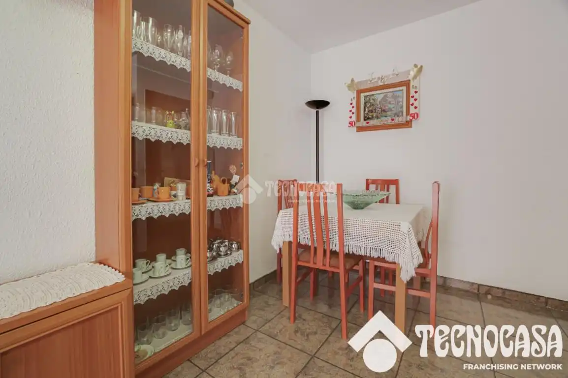 Kitchen of Flat for sale in Santa Coloma de Gramenet  with Air Conditioner and Furnished
