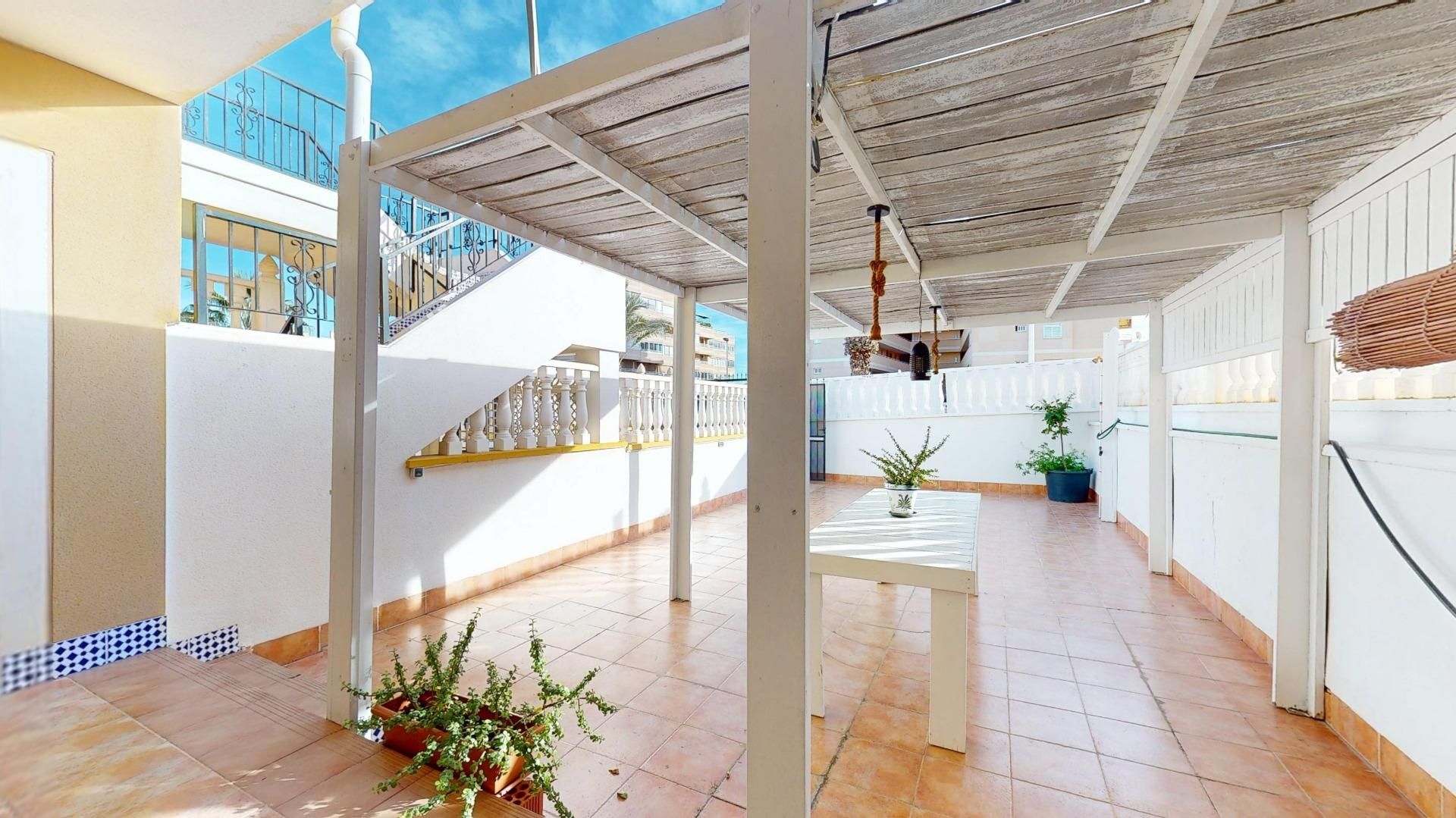 Garden of Planta baja for sale in Elche / Elx  with Air Conditioner, Terrace and Community pool