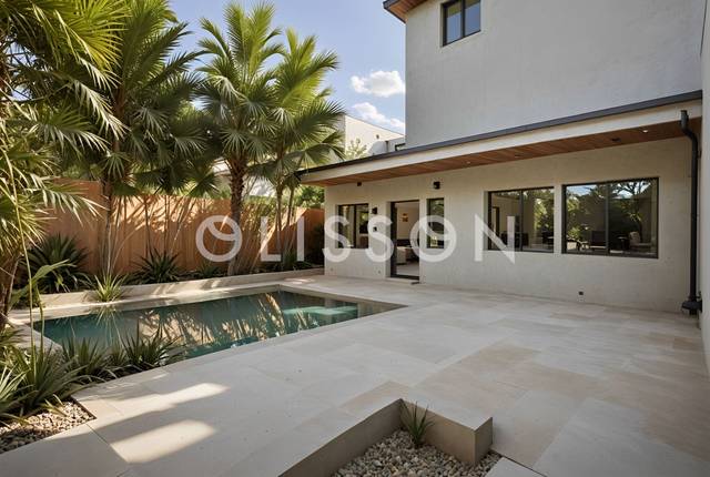 Casa-chalet en Venta en Nueva España