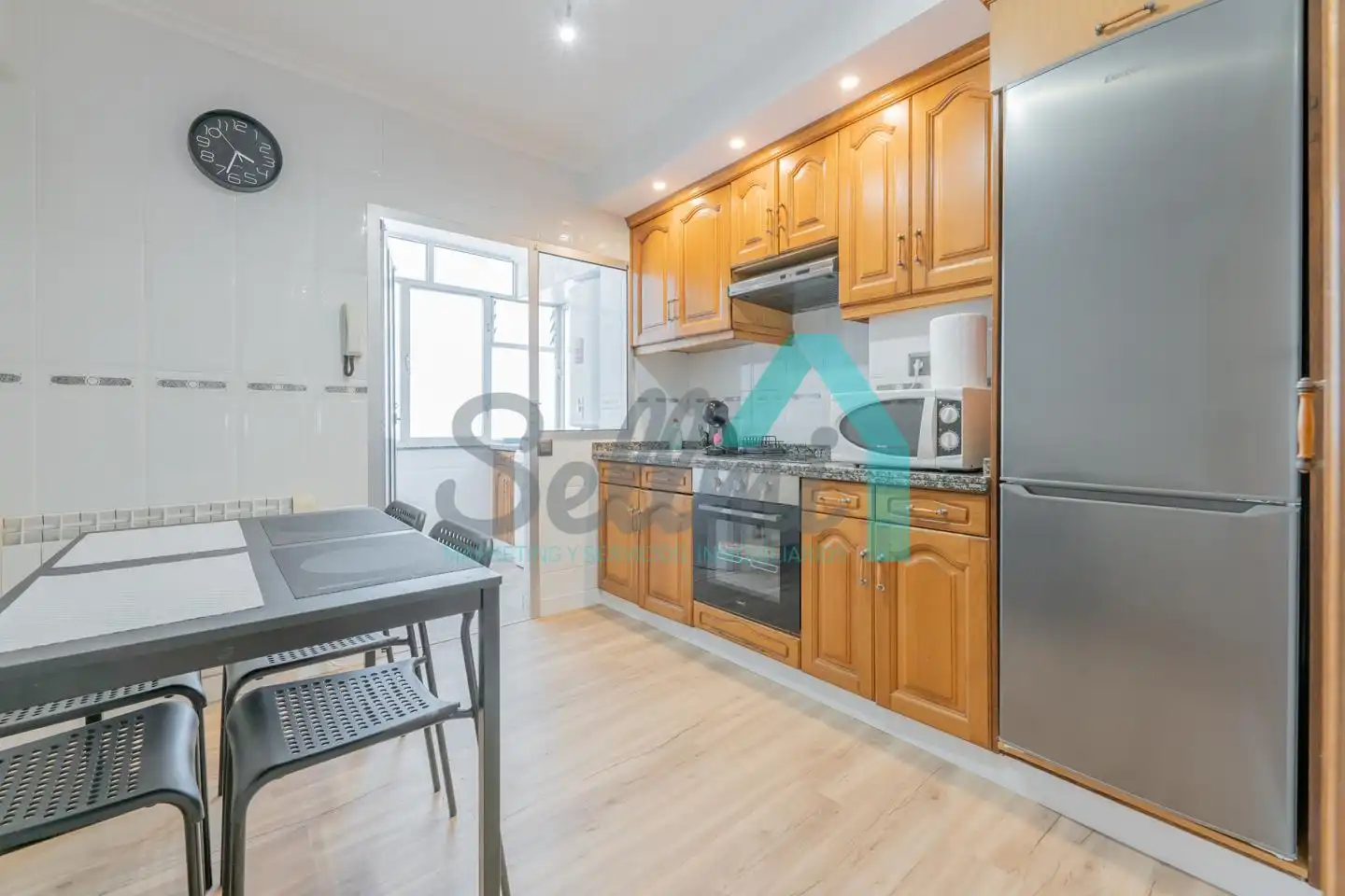 Kitchen of Flat for share in Oviedo   with Heating, Terrace and Furnished